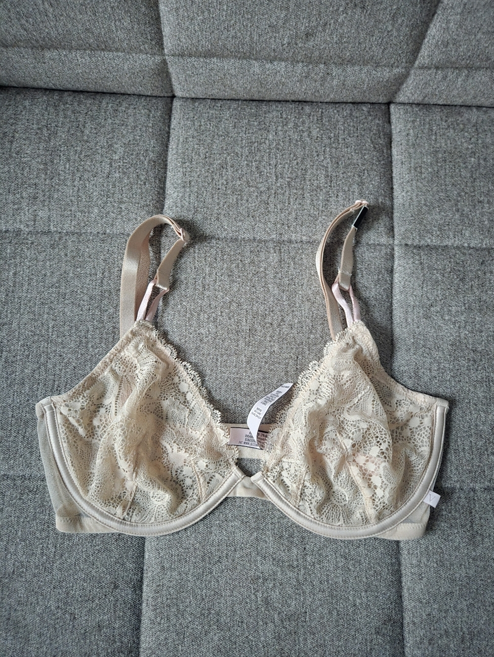 Victoria's Secret | Sexy Tee Unlined Lace Demi Bra Size 32DD